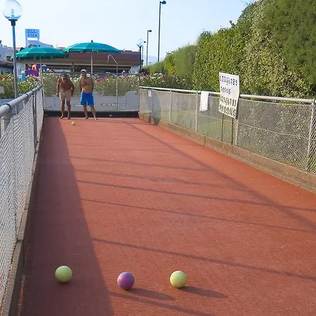 Villaggio Turistico Internazionale Aparthotel 4*